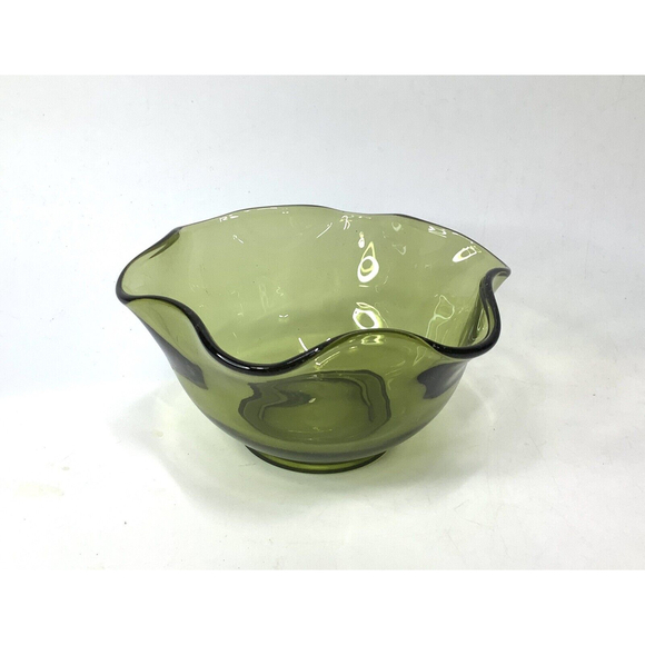 VINTAGE Avocado Green Wavy Ruffled Glass Bowl Anchor Hocking? size 5" x 2.5" - Picture 8 of 12